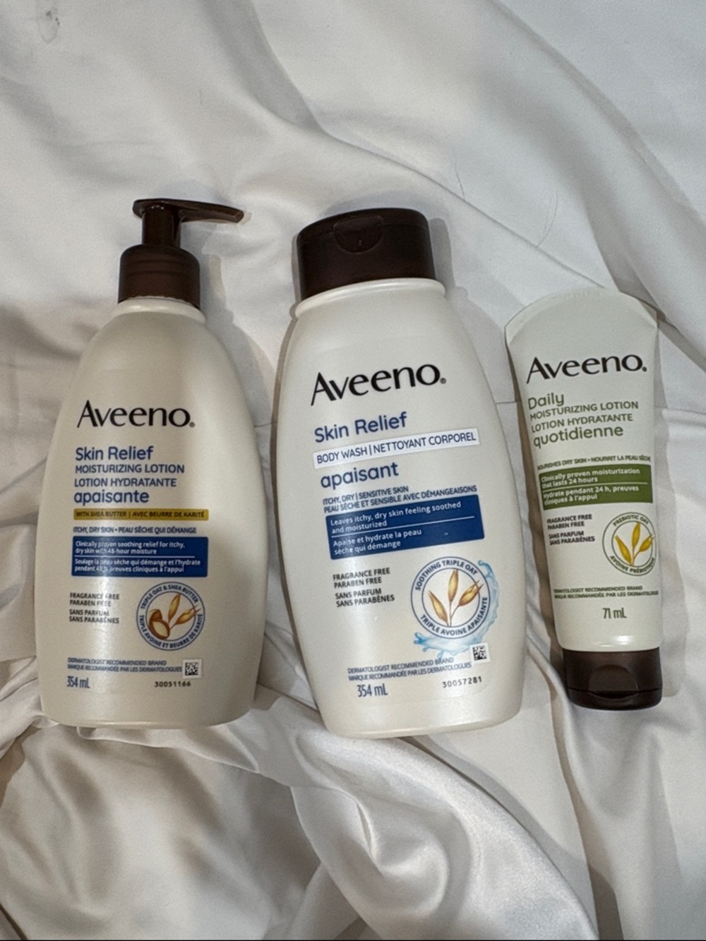 Aveeno Skin Relief Moisturizing Lotions - White Bottles BUNDLE OF 3 NEW UNUSED